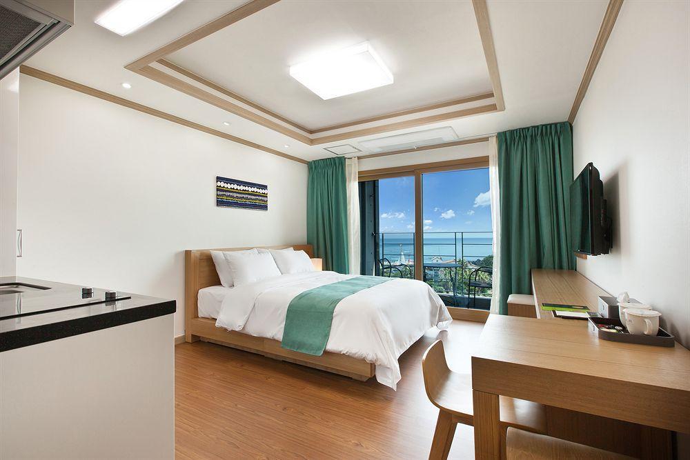 Familia Hotel Seogwipo Extérieur photo
