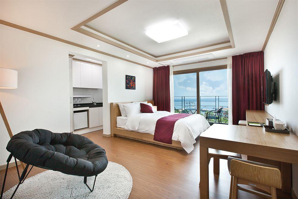 Familia Hotel Seogwipo Extérieur photo
