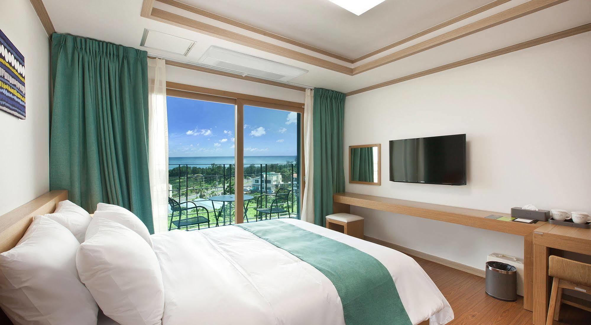 Familia Hotel Seogwipo Extérieur photo