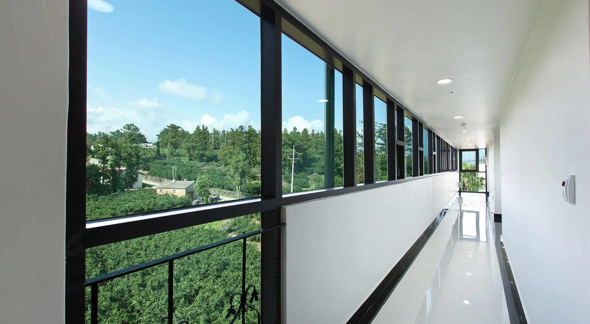 Familia Hotel Seogwipo Extérieur photo